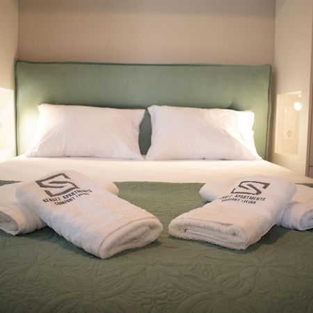 Sensez Apartments Lefkada City Екстер'єр фото