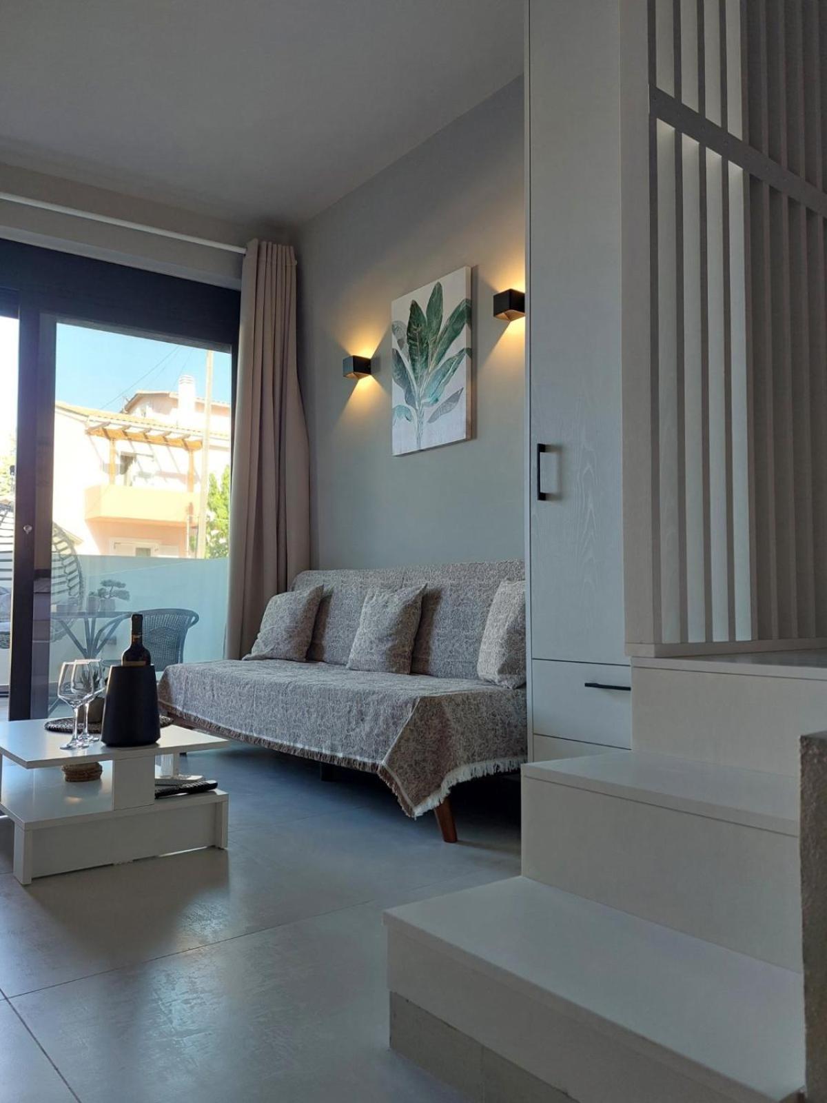 Sensez Apartments Lefkada City Екстер'єр фото